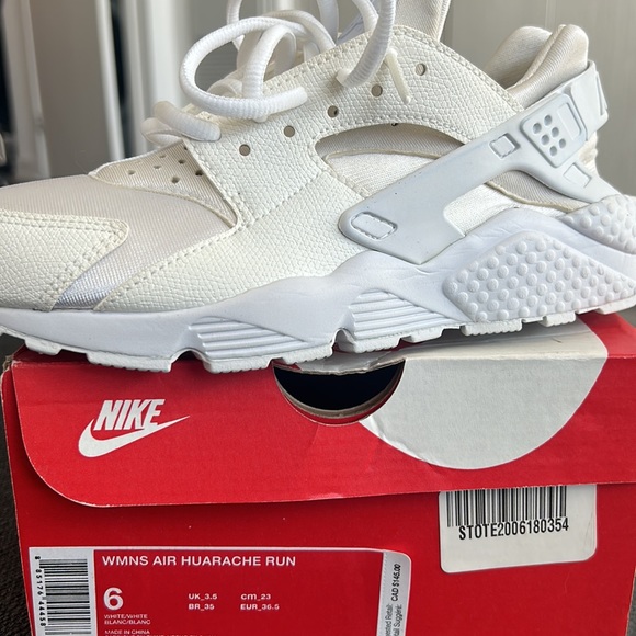 Nike Huarache Women’s Size 6US - Picture 7 of 7